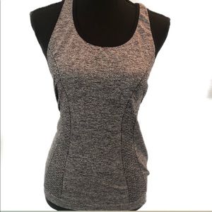 🚨4/$20 Basic racerback tank top.